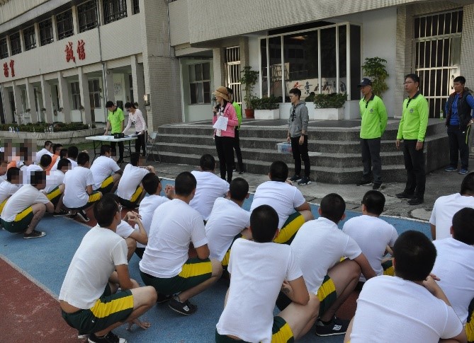 賽前點名並勉勵學生實踐運動家精神