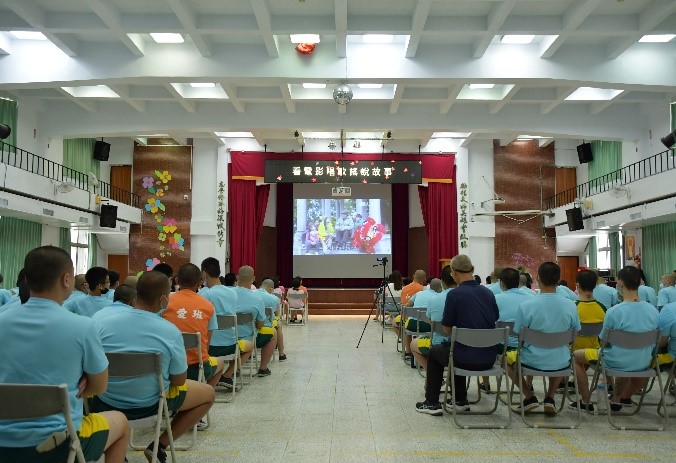 學生聽得入神