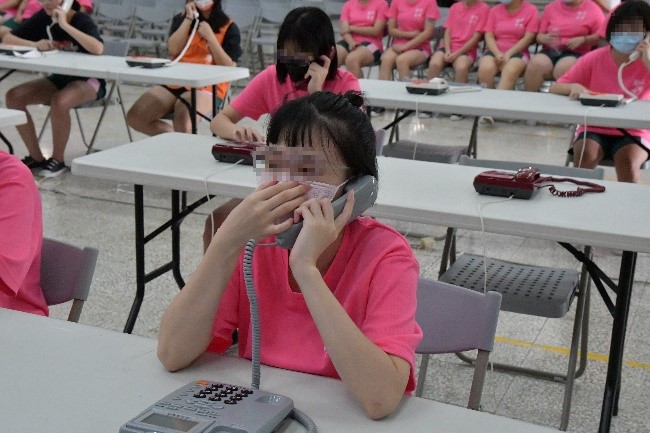 告知家人近況安親心
