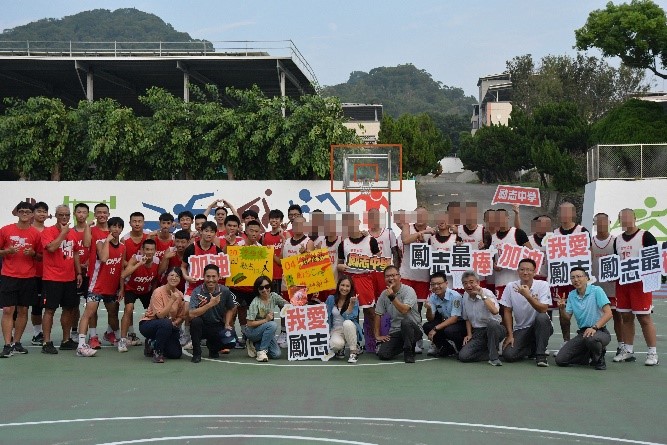 Inspirational photo with Zhangzhong players