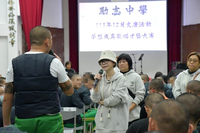 Lively interaction between students and teacher Yawen