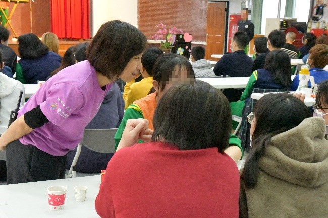 林家如校長至會場關心學生