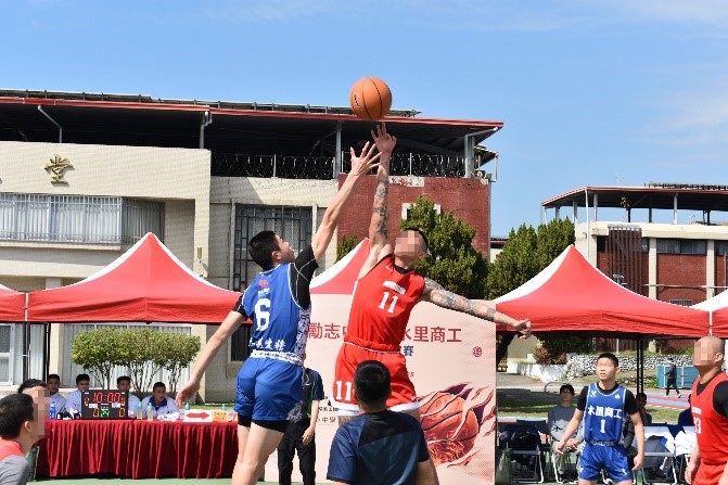 場外加油聲不斷