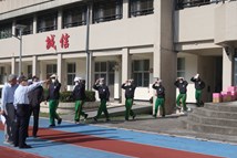 防震演練