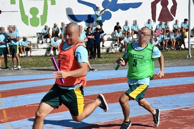 全校師生場外加油聲不絶於耳