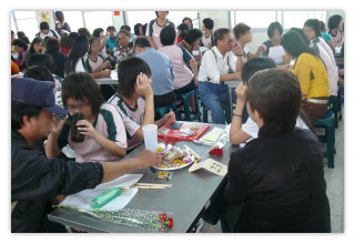 98-5-7母親節懇親會